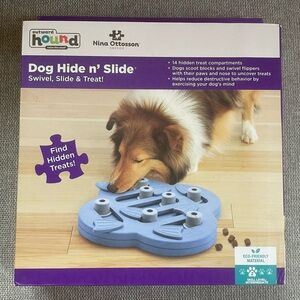 Outward Hound Purple and Blue Interactive Dog Puzzle / Intelligence Toy